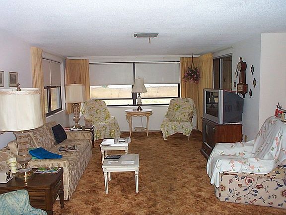 Oversized Living Room