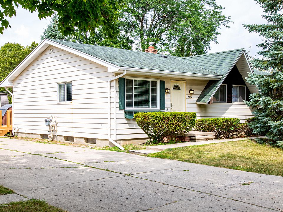 1st image of 2812 Averill Dr