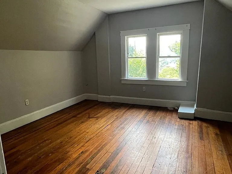 1015 Clay Ave #5 — Photo 7