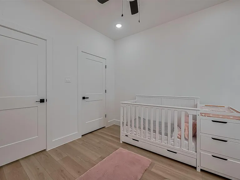 778 Mansfield St — Photo 16