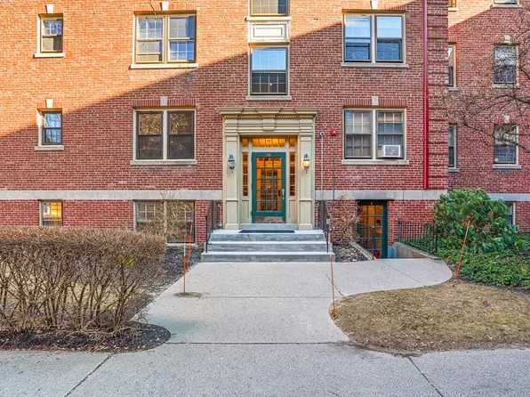 56 Elm St APT 2, Worcester, MA 01609