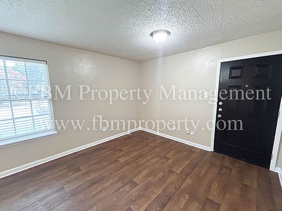 3rd image of 1020 Northwood Blvd APT 12