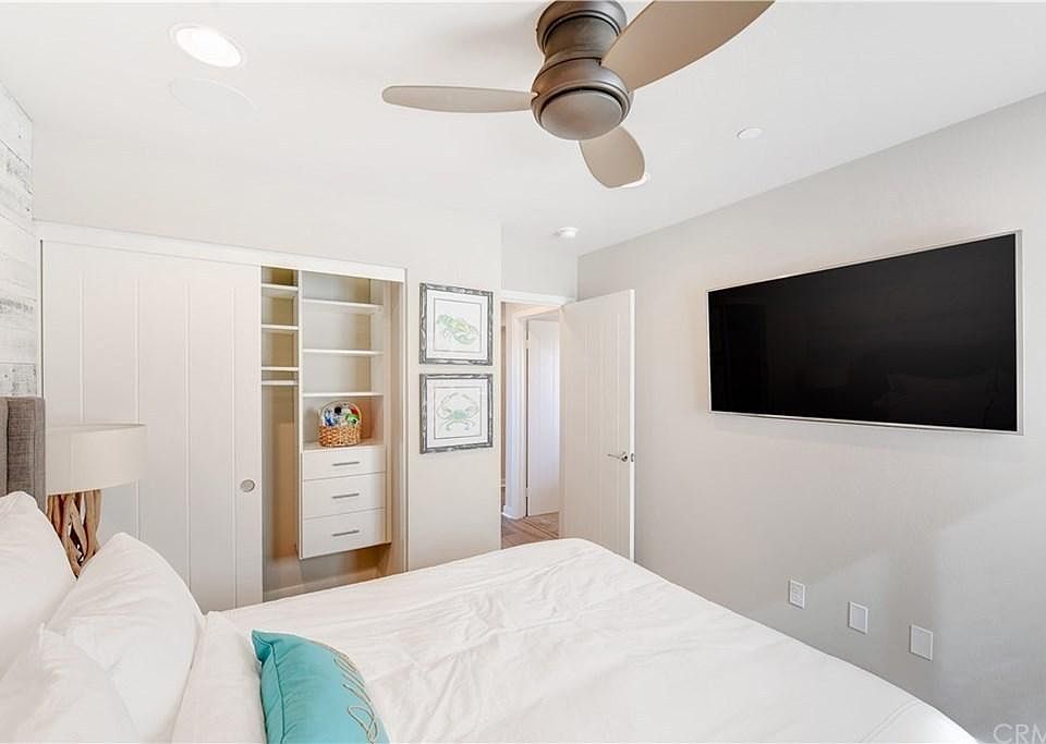1st image of 817 S Anaheim Blvd Unit 101