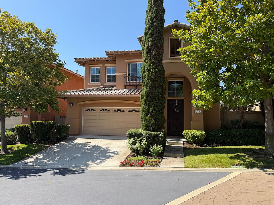 1st image of 12457 Carmel Park Dr