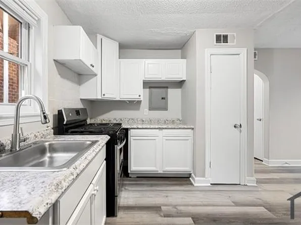 592 Cooper St SW APT 2, Atlanta, GA 30312