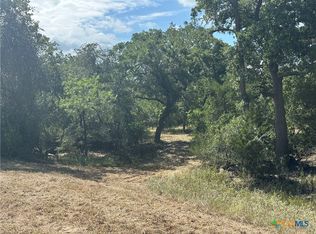 590 Coastal Ln, Luling, TX 78648
