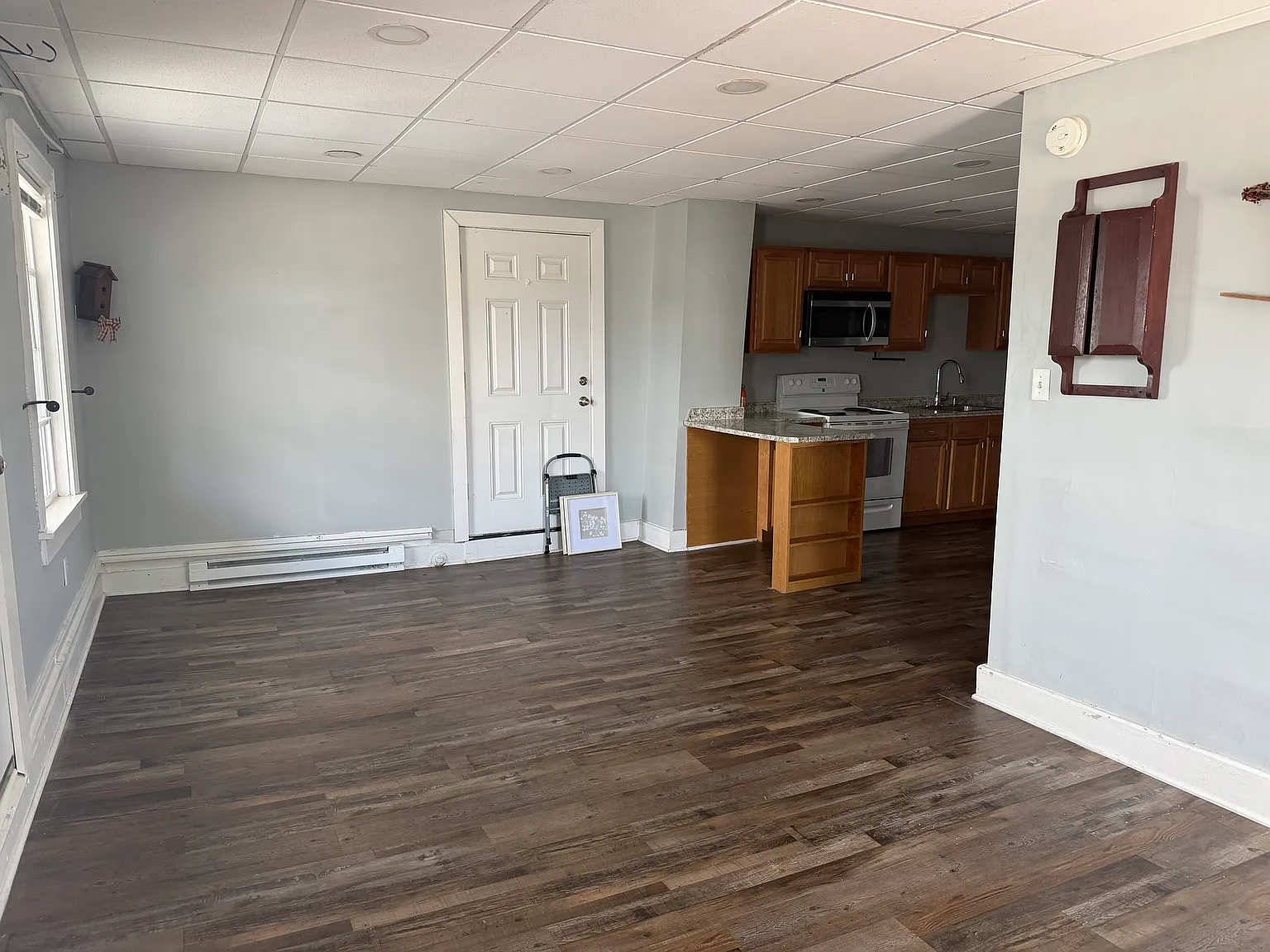 2 bed, 850 sqft, $1,300 — Photo 2