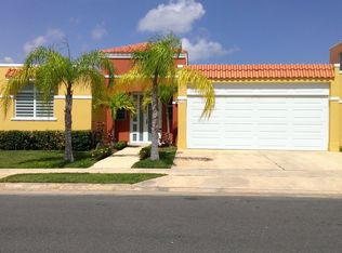 35 Plaza Lian, Vega Alta, PR 00692