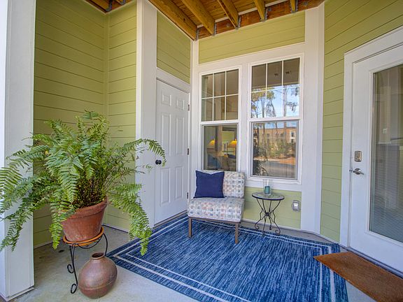 2nd image of 2315 Chatelain Way