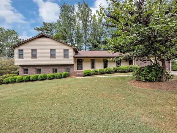 101 Early Parkway Dr SE, Smyrna, GA 30082