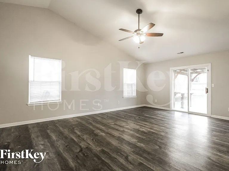 506 Himebaugh Ct — Photo 7