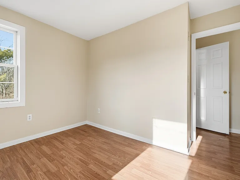 77 Swartswood Rd #B — Photo 9