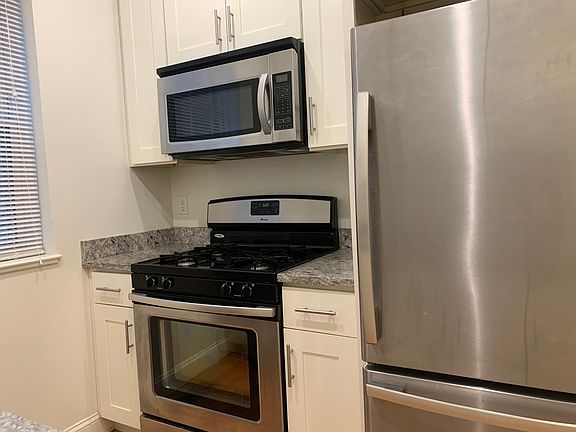 4th image of 6-8 Gilmore St #1A