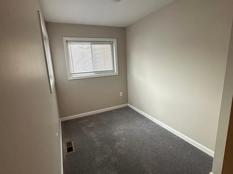 180 Spring St #2 — Photo 8