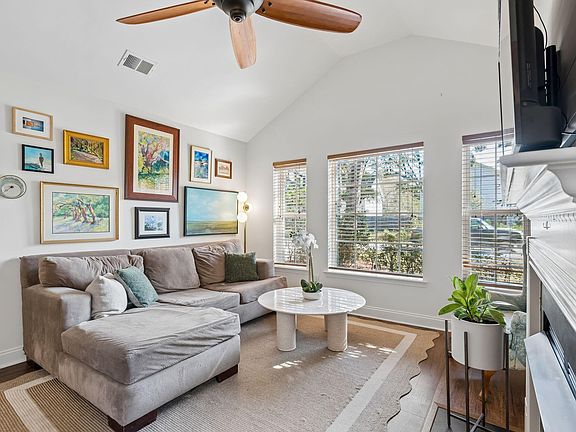 4th image of 1728 Barracuda Rd