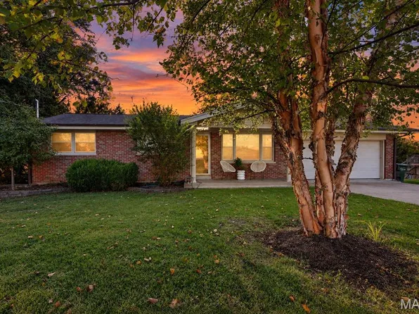 1650 Hobelman Dr, Arnold, MO 63010