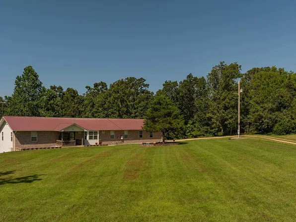 9180M White Tail Ln, Mountain Grove, MO 65711