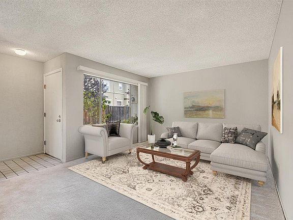 2nd image of 1218 Crescent Ter