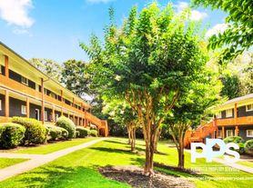Parks at Marietta/ 1549 Knox Dr SE