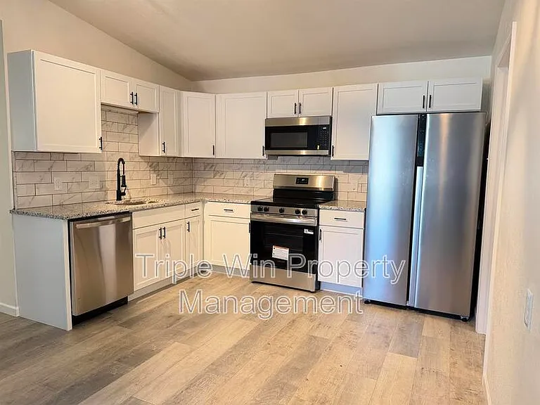 8301 Pepperidge Dr — Photo 7