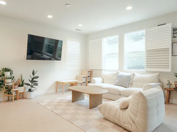 312 Calle Elegante, Lake Forest, CA 92630