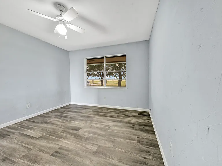 9209 FM 1570 N — Photo 8