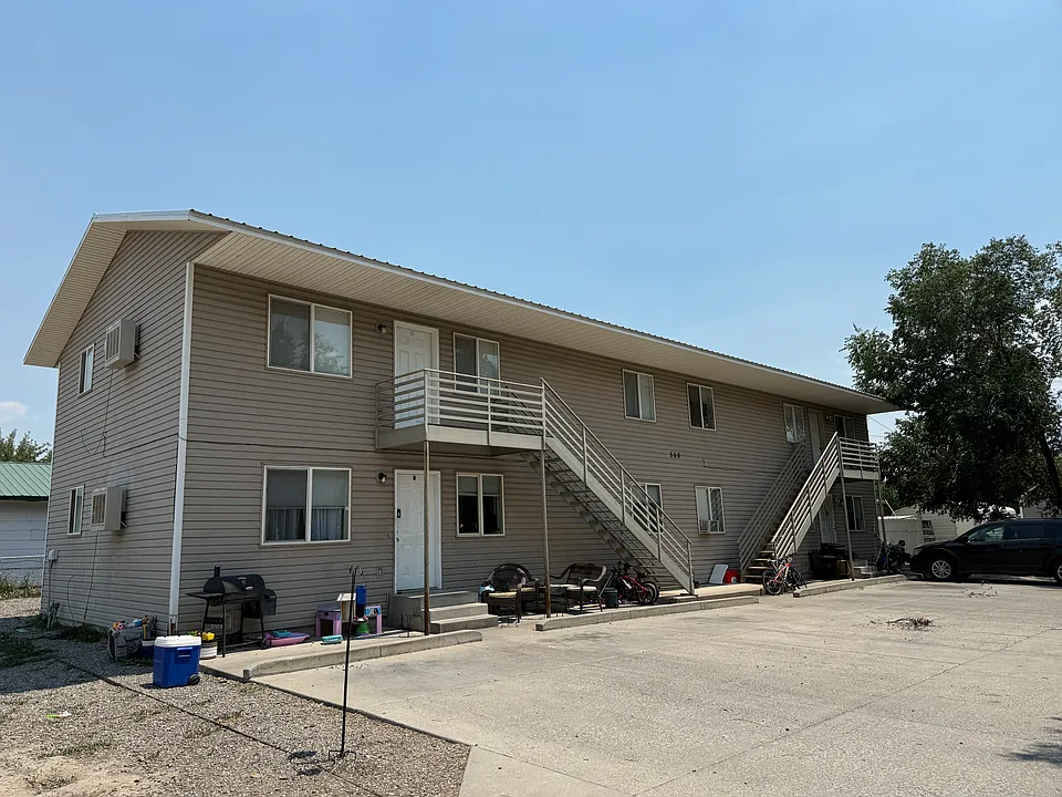 560 N Grand Ave #C