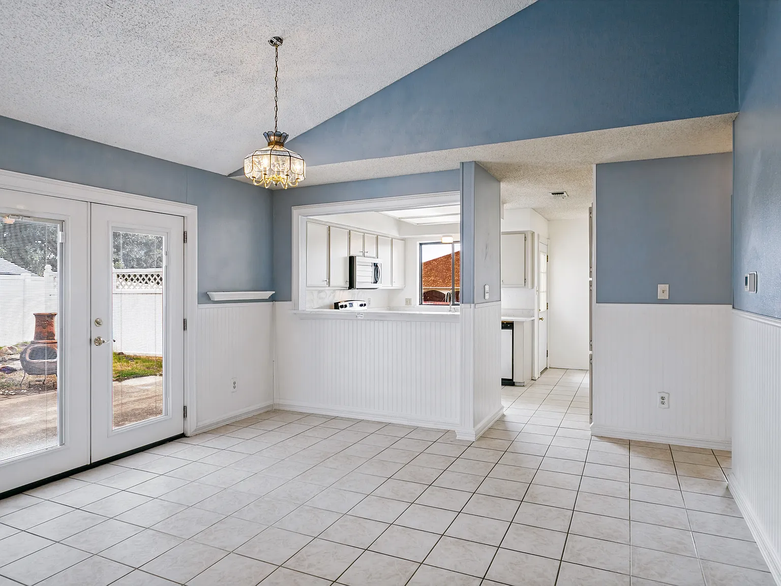2 bed, 1118 sqft, $1,875 — Photo 4