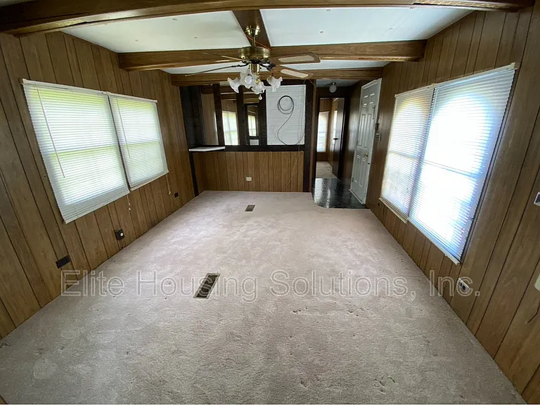 1380 Old Stage Rd #5 — Photo 2