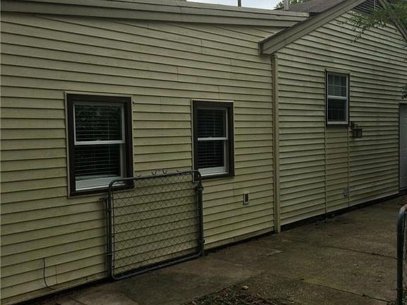 5th image of 438 Dora Dr