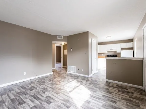 Valore at the Maples