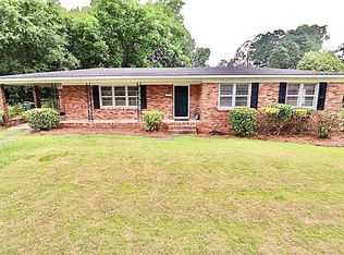 2212 Azalea Dr, Valdosta, GA 31602