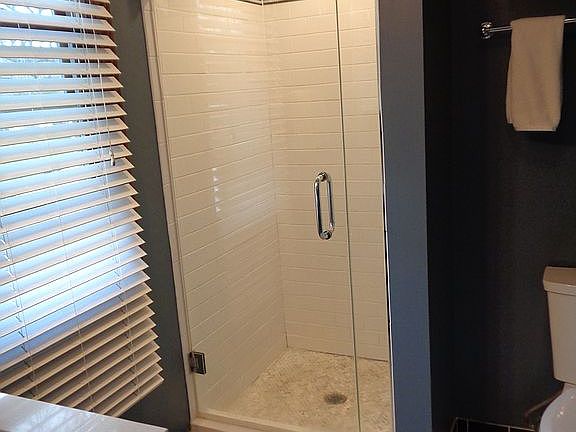 Master glass shower