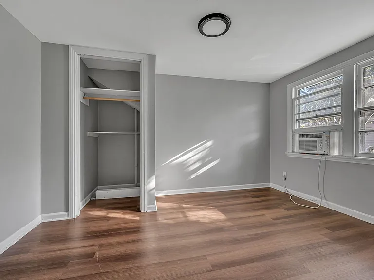 2512 Natchez Trce #B — Photo 2