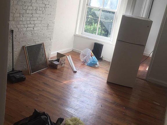 3rd image of 10 Columbia Pl Ste A