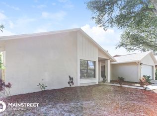 411 Van Reed Manor Dr, Brandon, FL 33511