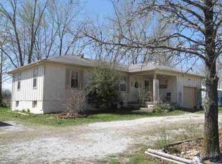 1142 SE 20th Rd, Clinton, MO 64735