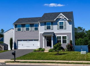 5042 Godwins Landing Dr, Remington, VA 22734