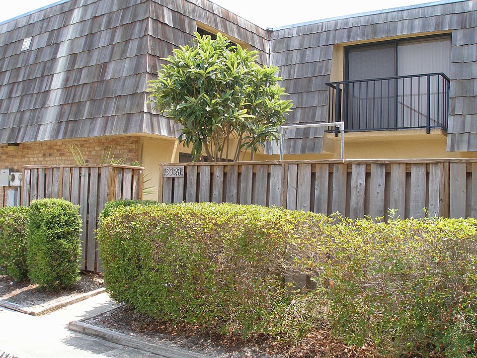 1st image of 5282 Coral Ct #620