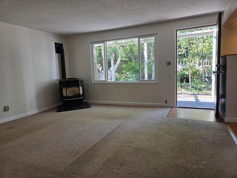 240th St SW — Photo 4