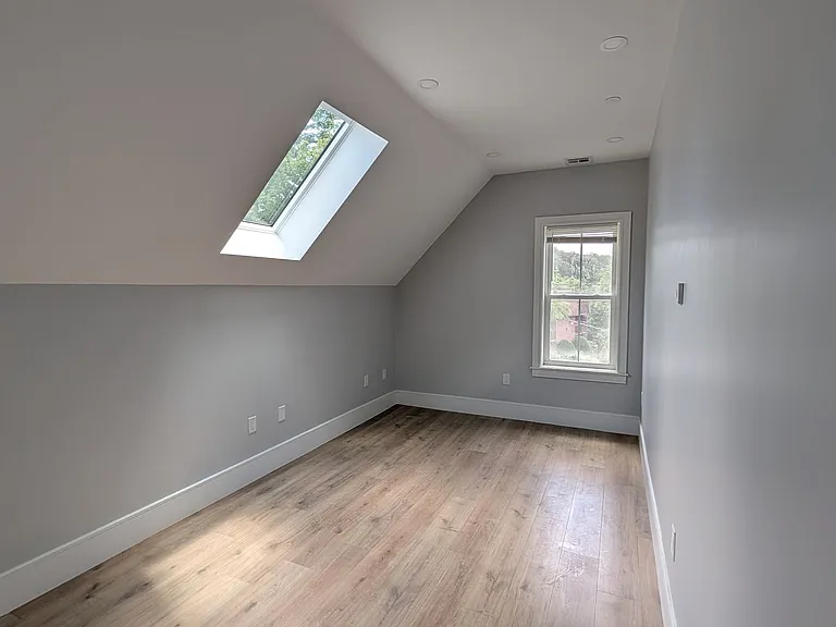 124 Kenrick St #3A — Photo 6