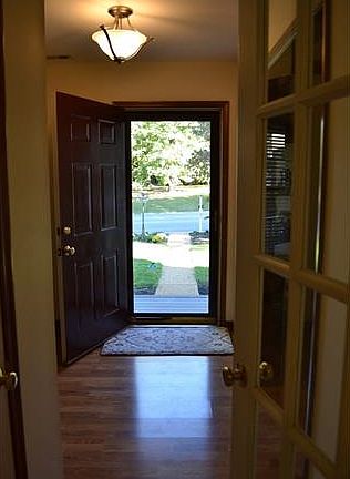 4th image of 4700 Rollingwood Ln