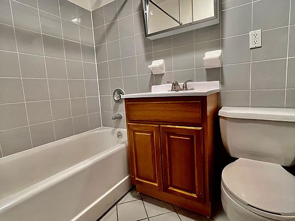 2nd image of 163 N Broadway APT 2S