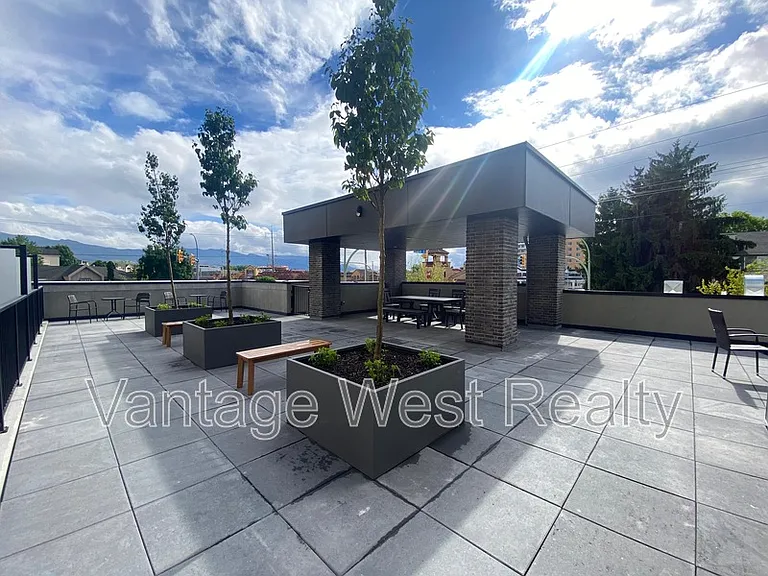 720 Klo Rd #413 — Photo 13