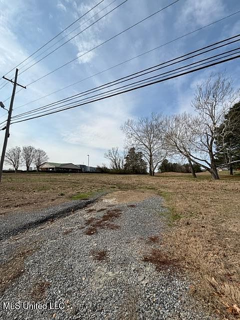2nd image of 6275 Highway 51 N
