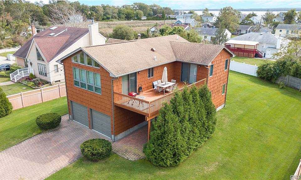 1st image of 487 Peconic Bay Blvd