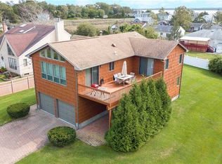 487 Peconic Bay Blvd, Riverhead, NY 11901