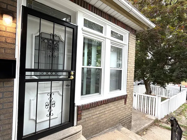 3526 Oakmont St, Philadelphia, PA 19136