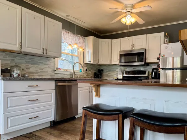 204 Russell Rd, Hurley, NY 12443