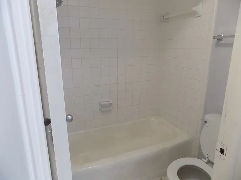 3910 McDuffie — Photo 10